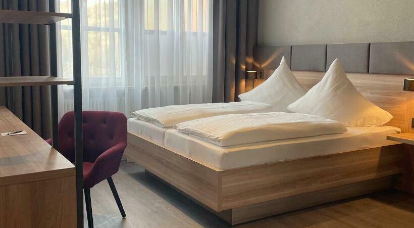 스탠다드 룸, Das Bischof