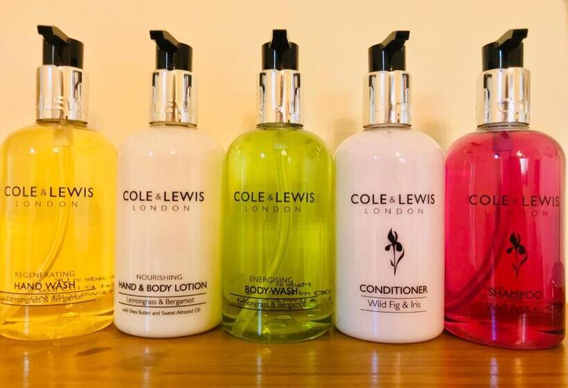 اتاق لوکس با تخت بزرگ, Compston House B&b Adults Only