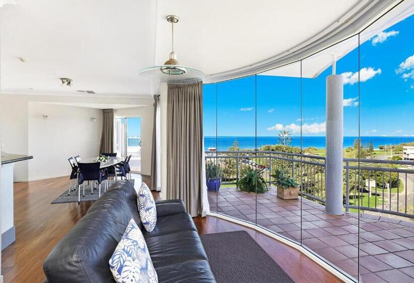 1 Bedroom Penthouse Apartment, Beachside Resort Kawana Waters