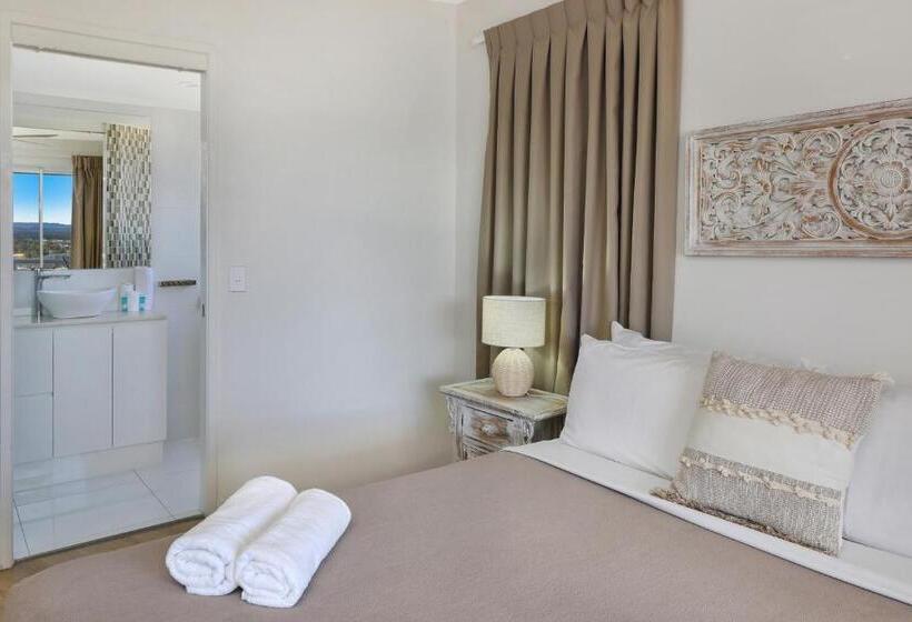 آپارتمان 1 خوابه همکف, Beachside Resort Kawana Waters