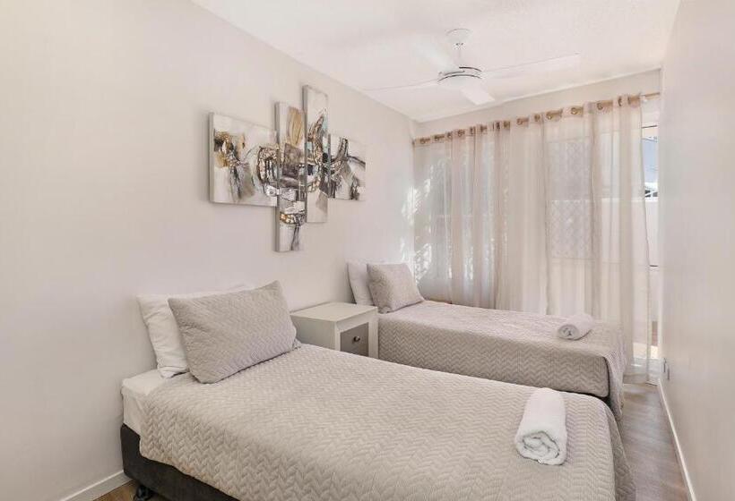 آپارتمان داخلی 2 خوابه, Beachside Resort Kawana Waters