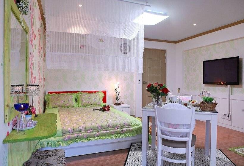 Номер Стандарт, Bellus Rose Pension