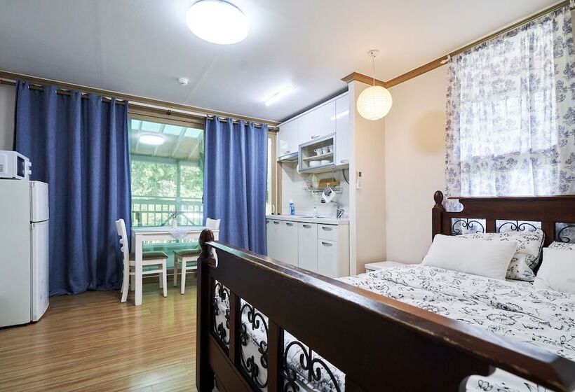 Номер Стандарт, Bellus Rose Pension