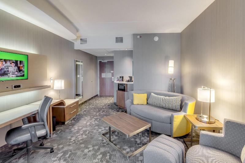 이그제큐티브 룸 킹사이즈 침대, Courtyard By Marriott St. Petersburg Clearwater/madeira Beach