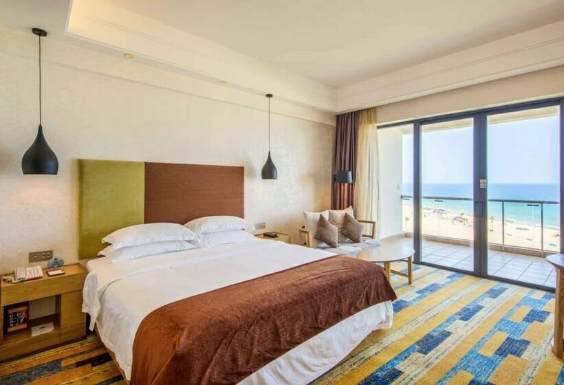 Номер бизнес-класса, Days  And Suites Yangjiang