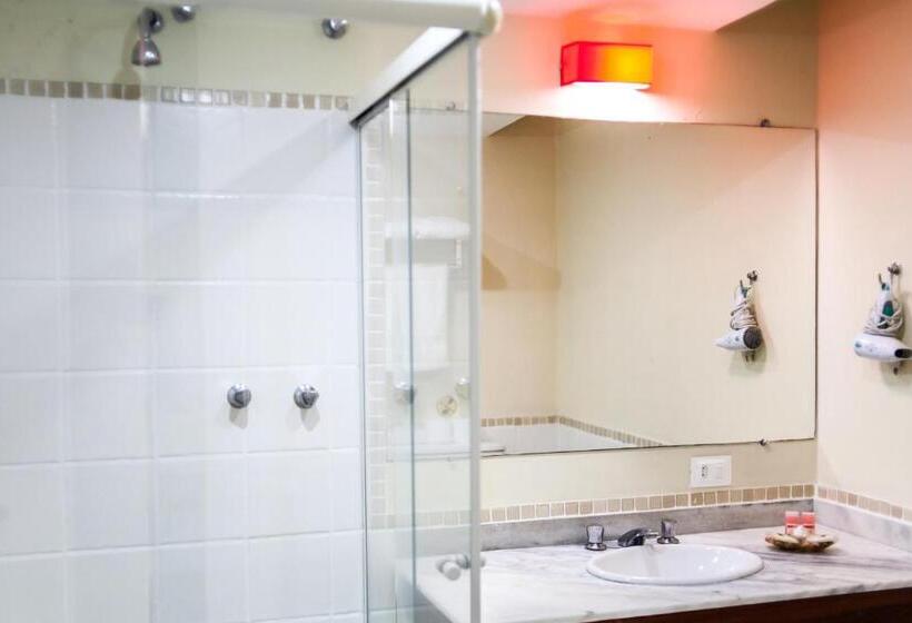 חדר דלוקס, Fita Azul