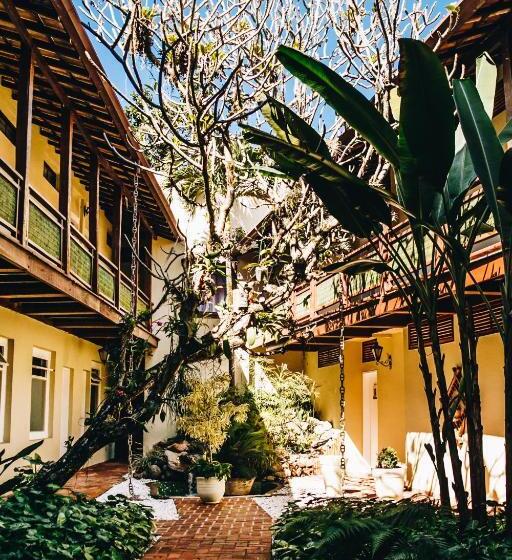 חדר דלוקס, Fita Azul