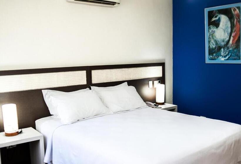 חדר דלוקס, Fita Azul