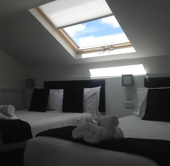 Family Suite, Happy Return