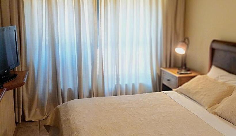 家庭间, Kastel Itaipava