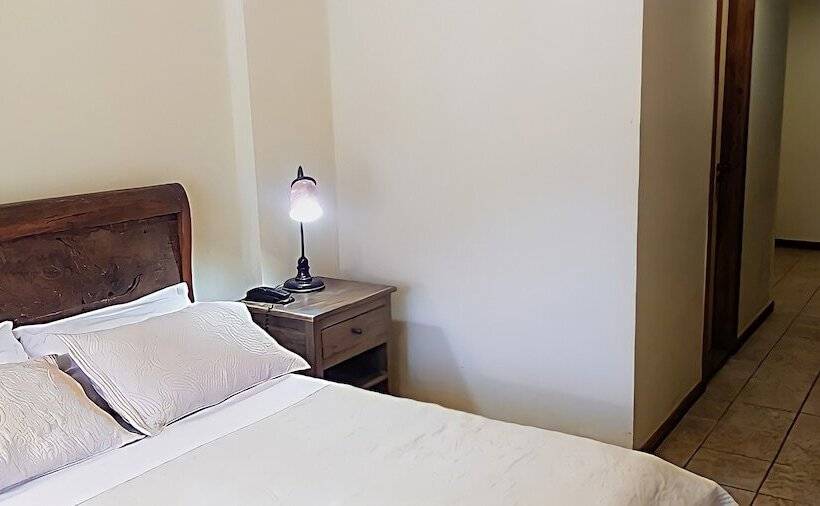 家庭间, Kastel Itaipava