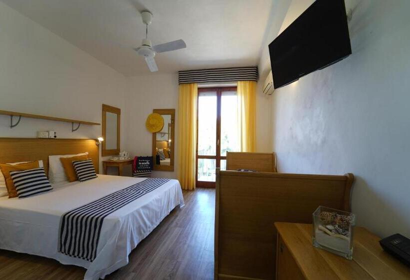 经典四人房间, Le Acacie