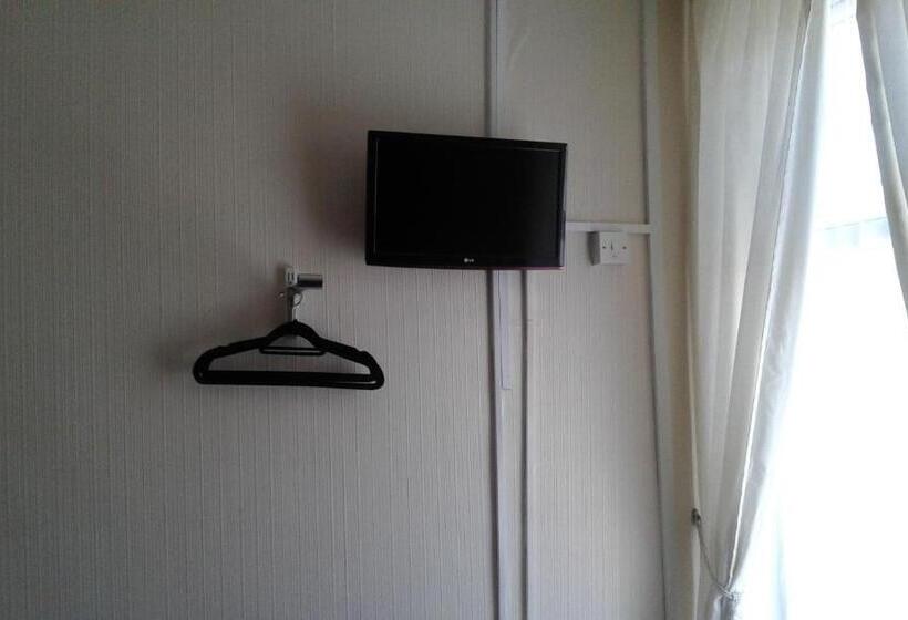 Семейный Номер, Strides