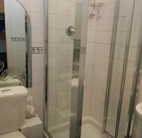 Семейный Номер, Strides