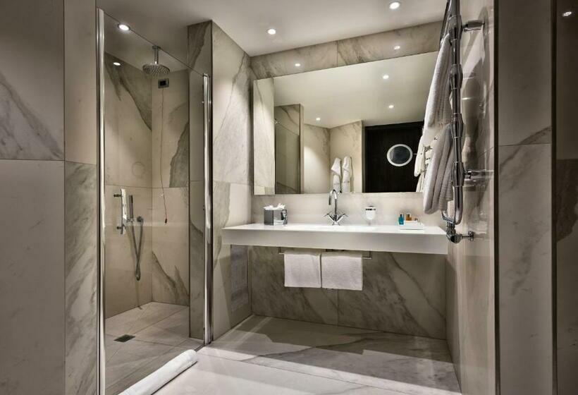 豪华三人间, The Square Milano Duomo   Preferred Hotels & Resorts