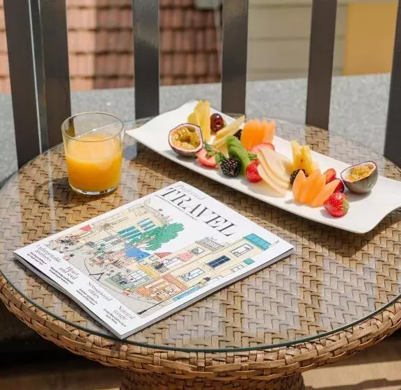 اتاق لوکس با بالکن, The Square Milano Duomo Preferred Hotels & Resorts