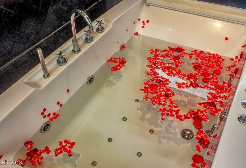 Vivenda 3 Dormitórios com Piscina, Les Palmares Villas