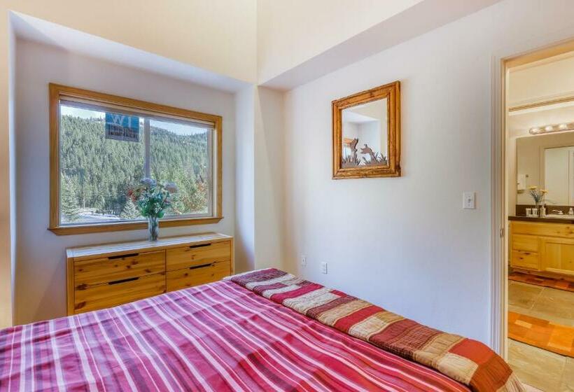 آپارتمان 2 خوابه, Squaw Valley Ski Flat