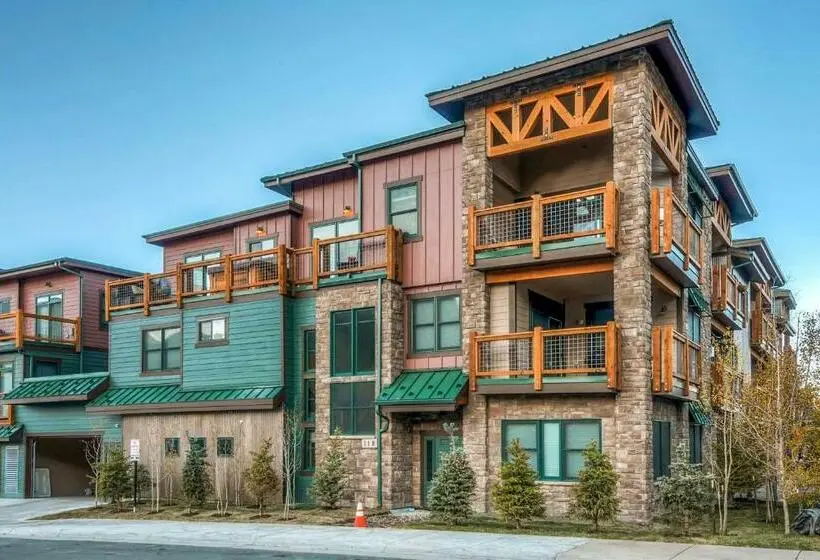 ３ベッドルームアパートメント, Bears Den Condo Unit 1
