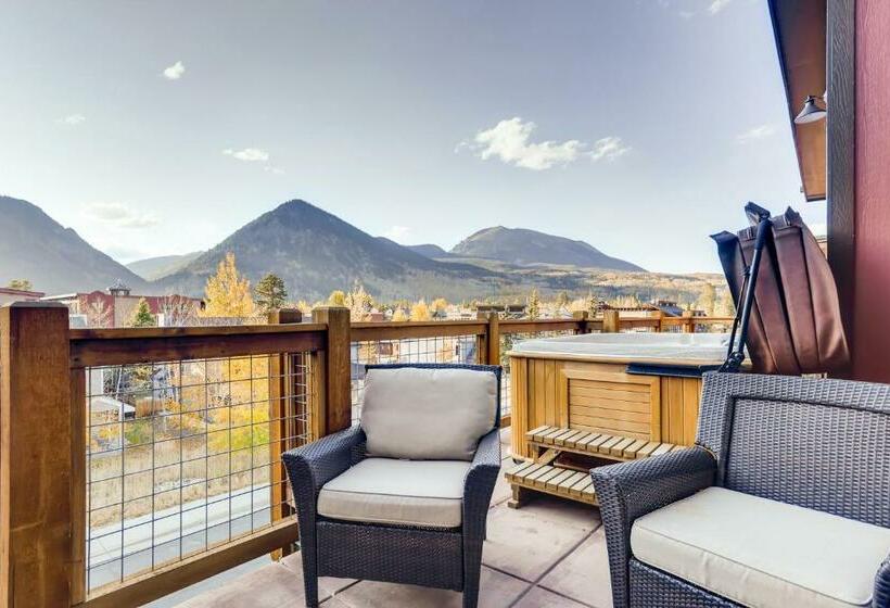 דירת שלושה חדרים, Bears Den Condo Unit 1