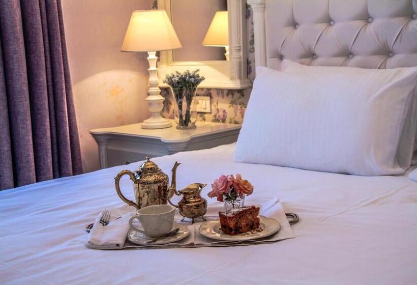 Люкс с гидромассажем, Ena Boutique Hotel & Residences