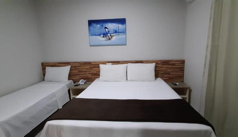 חדר סטנדרט לשלושה, Ilheus North