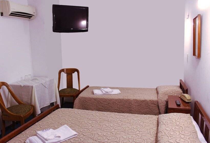 スタンダードトリプルルーム, Richmond