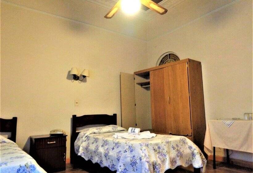 スタンダード４人部屋, Richmond