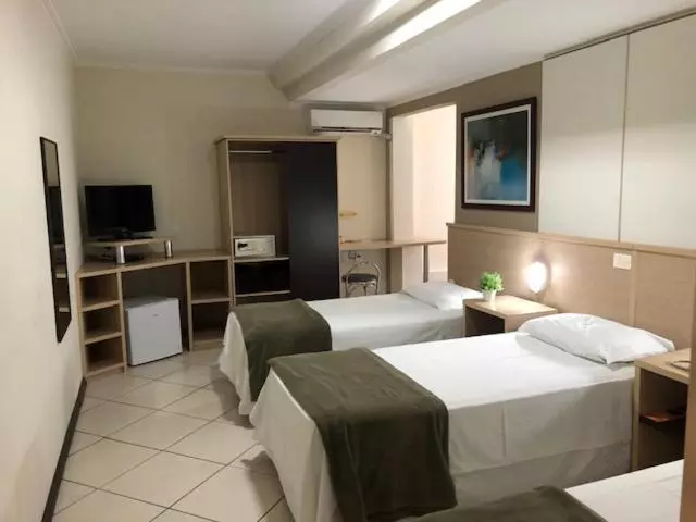 Deluxe Kolmen Hengen Huone, Steinhausen