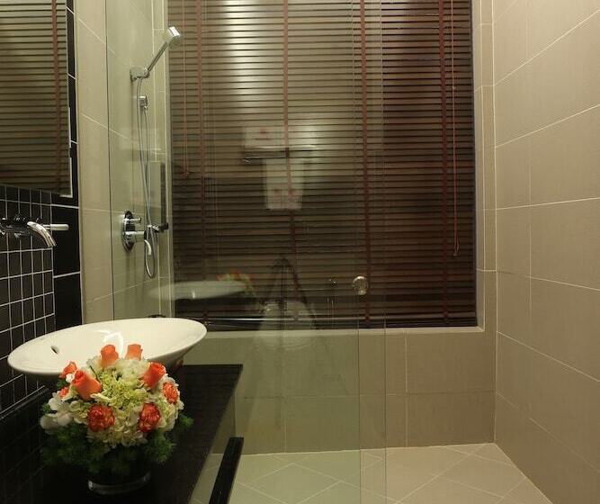 اتاق لوکس, Valentine