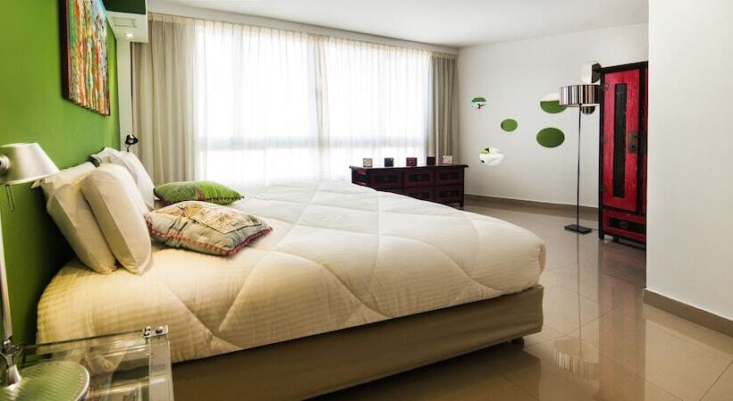 سوییت, Shoshana Hotel Boutique