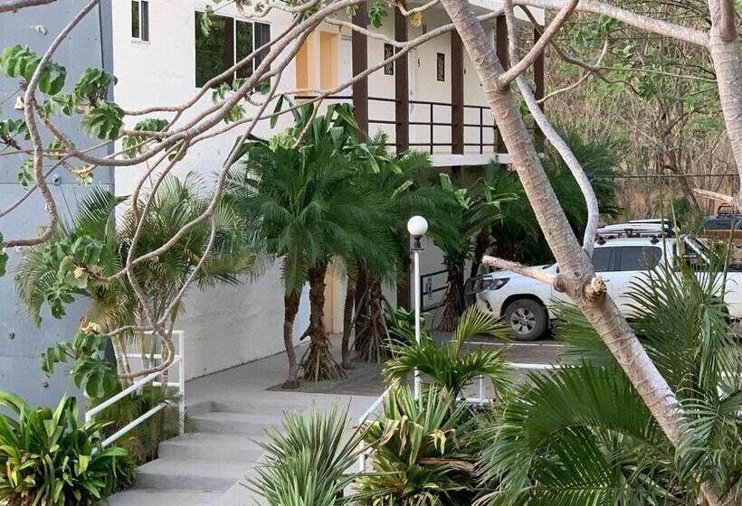 اتاق لوکس با تراس, Surf Ranch Hotel & Resort