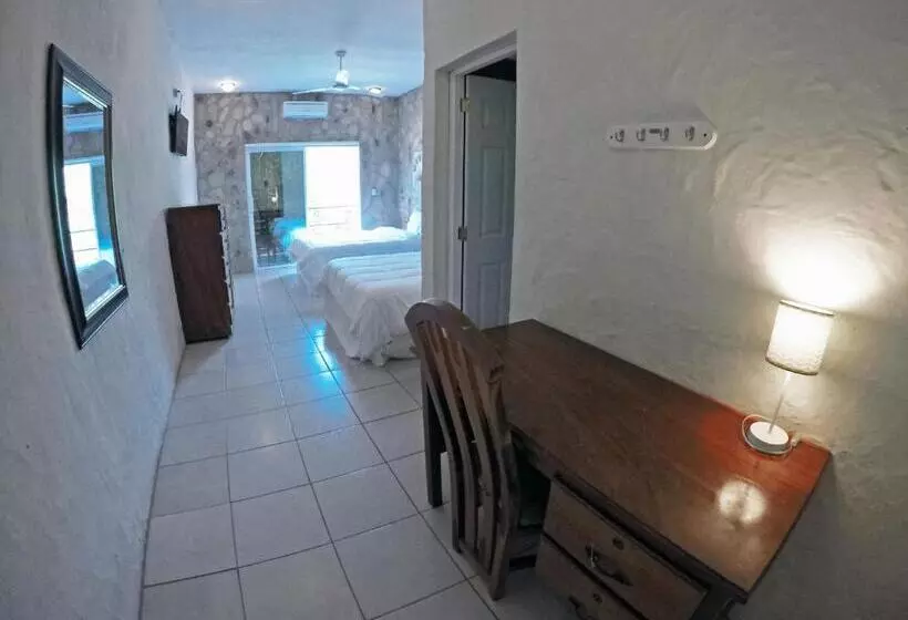 Deluxe-huone Terassi, Surf Ranch Hotel & Resort