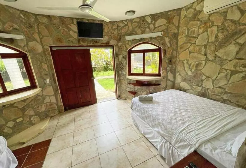Villa 1 Makuuhuone, Surf Ranch Hotel & Resort