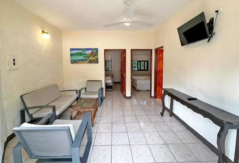 Villa 2 Makuuhuonetta, Surf Ranch Hotel & Resort