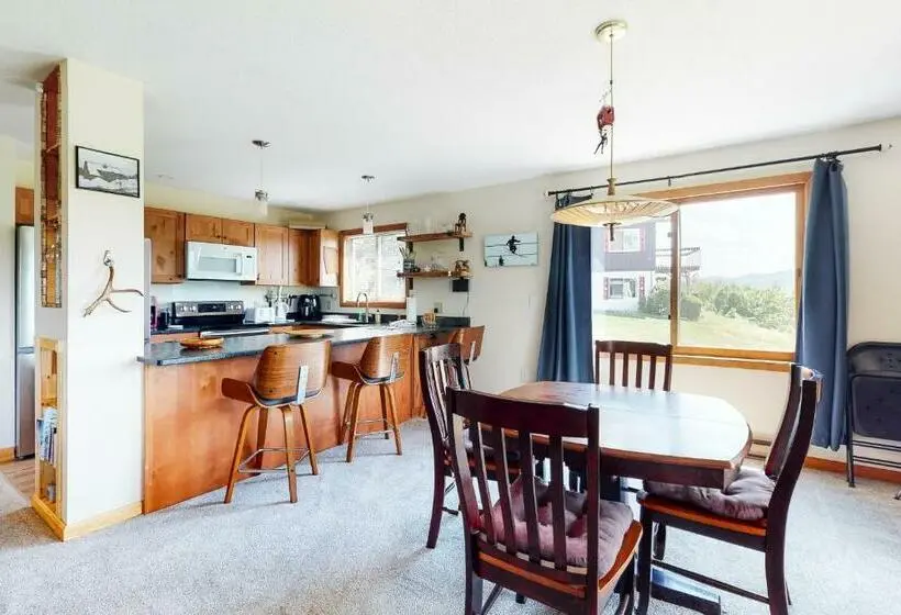 ２ベッドルームアパートメント, Mount Washington Views