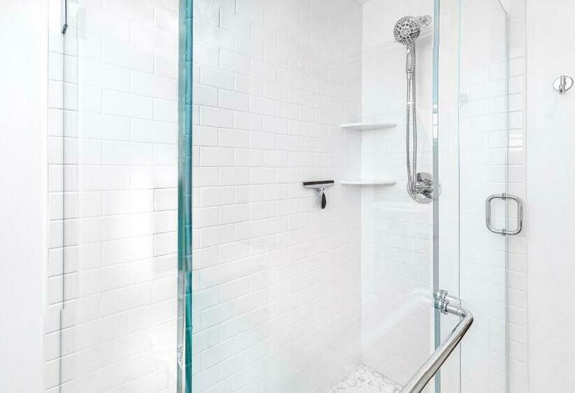 침실 2개 아파트, West End Nest