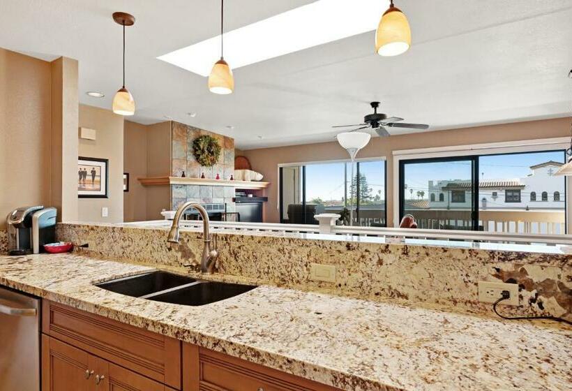 خانه 2 خوابه, Pismo Palace