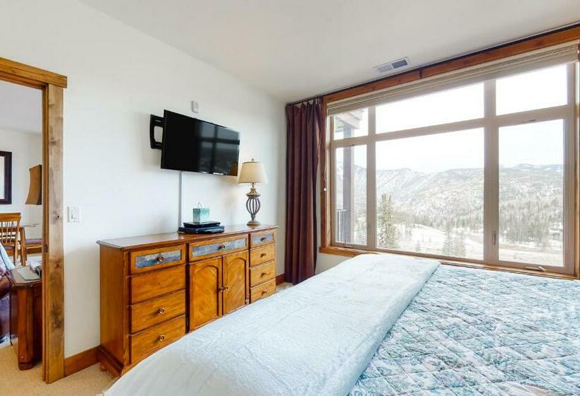 דירת שני חדרים, Ali S View