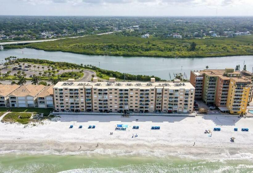 Huoneisto 1 Makuuhuone, Ocean Front Oasis