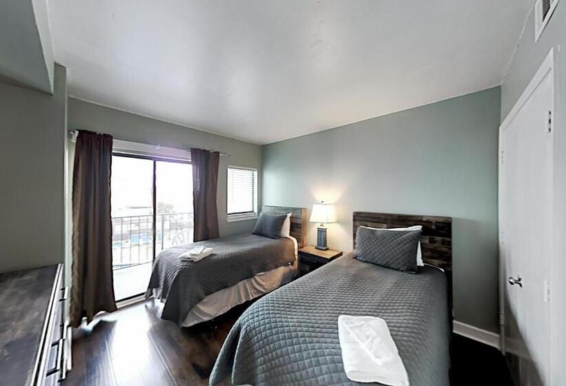 خانه 2 خوابه, Palace Resort #108