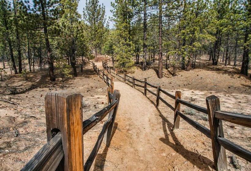 3间卧室的房子, Village Bay Haven