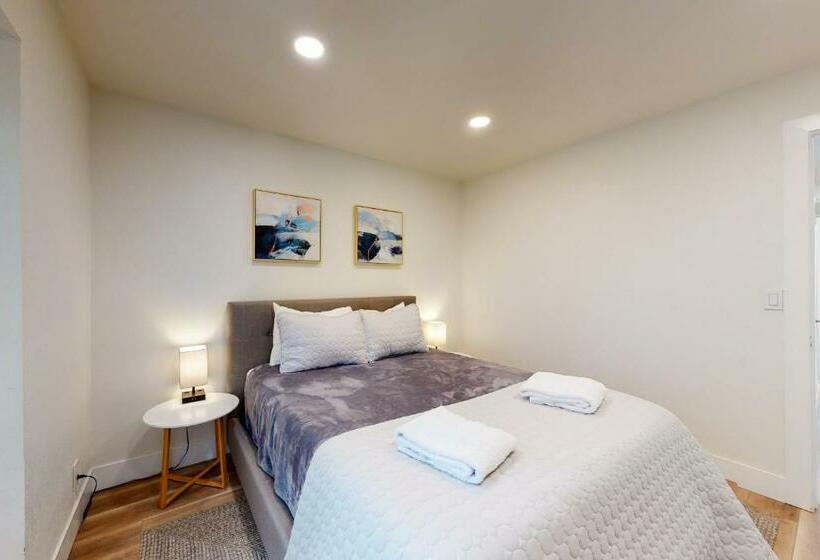 3间卧室的房子, Village Bay Haven