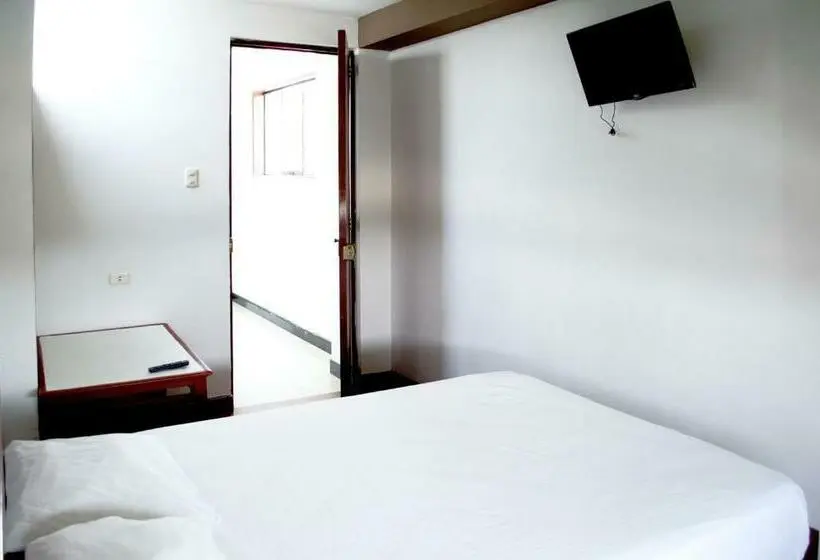 اتاق سوپریور با تخت بزرگ, Hostal Los Angeles