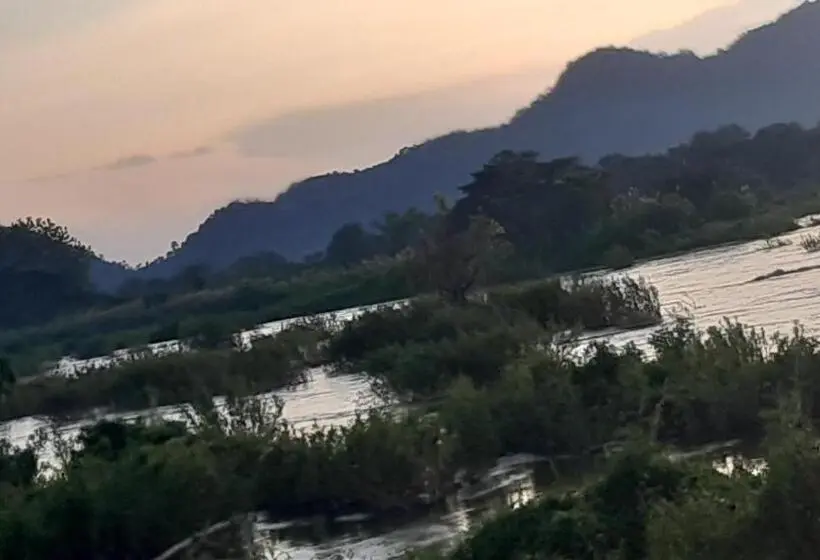 スタンダードトリプルルーム, Sompong Sunset View Guest House