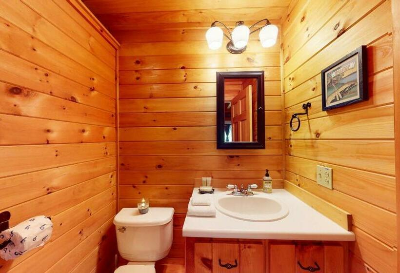 Студия Стандарт, Lenas  Lakeside Cabin