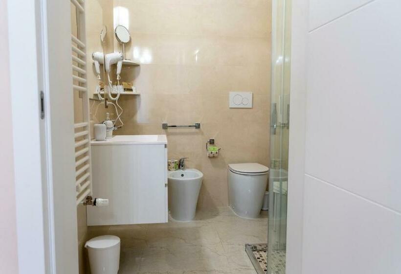 غرفة قياسية, A Casa Dei Miei