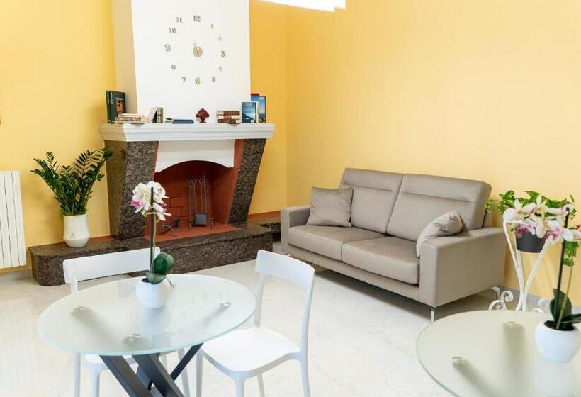 غرفة قياسية, A Casa Dei Miei