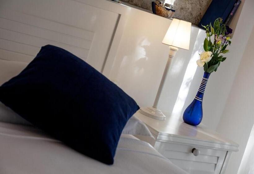 Pokój Standard, Alura