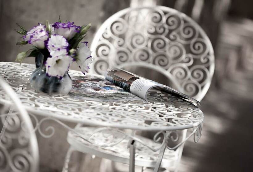 Pokój Standard, Alura